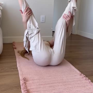 023. Deep Leg Flexibility Flow #yoga #yogapants #yogaflow #soremuscle