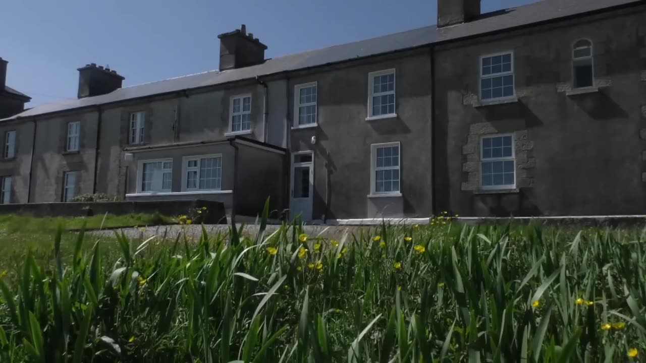 REMEMBERING D-DAY BY A COUPLE OF 100+ YEAR OLD WWII VETERANS