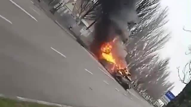 Ukrainian T-64 Tank Taken Out In Melitopol (Day 2) - February 25th 2022