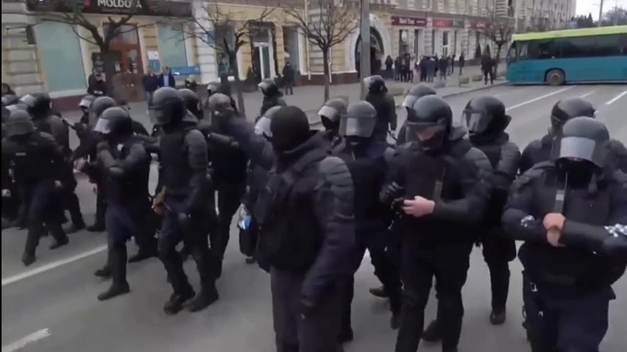 Fierce protests in Moldova against the current government