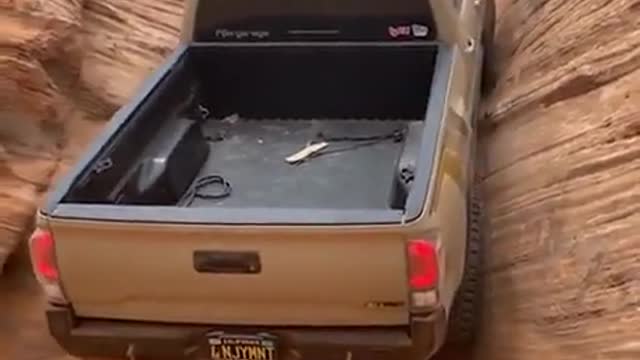 Test the power of a car through a fun adventure Enjoy watching