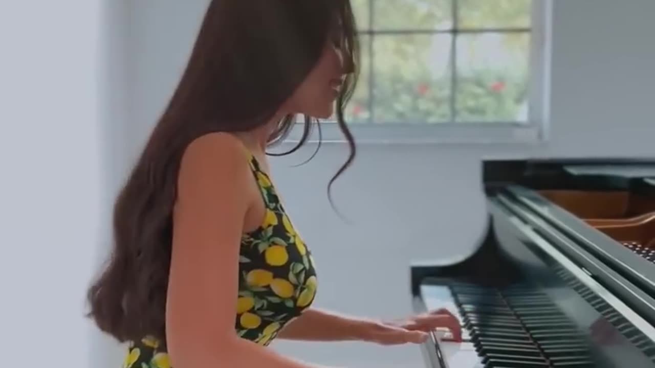 Lola - Interstellar Main Theme #Piano #music