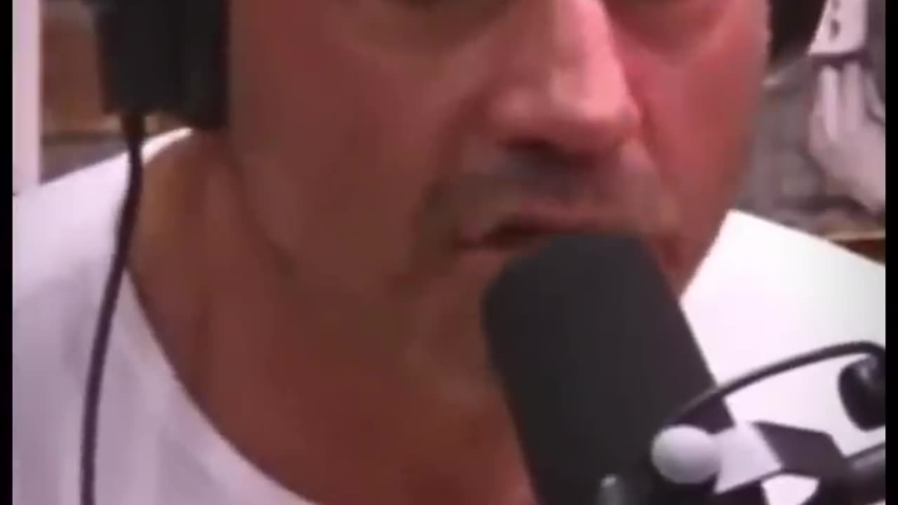 joe-rogan-destroys-mma-fighter