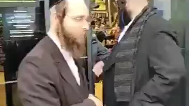 Ukraine Supermarket denying entry to a Group of Jews