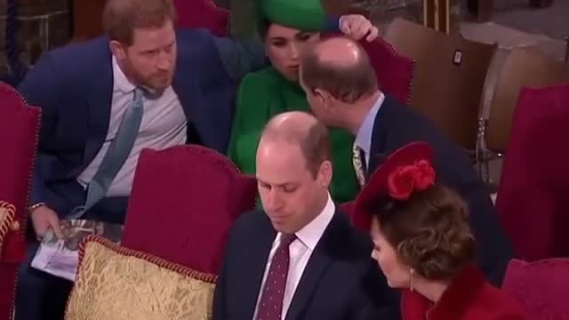 Read the room Meghan!!