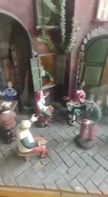 Roma, Santa Maria in Trastevere, presepe. Vaccino 5 dose, sala da aspetto e mascherine