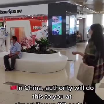 Chinese authorities at the airport without valid QR code (Oct 2022)