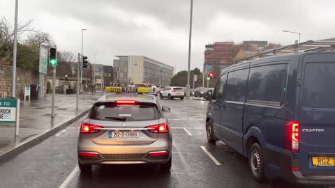 Driving Downtown - Misty Morning - South Dublin 4K(00h40m24s-00h42m56s)