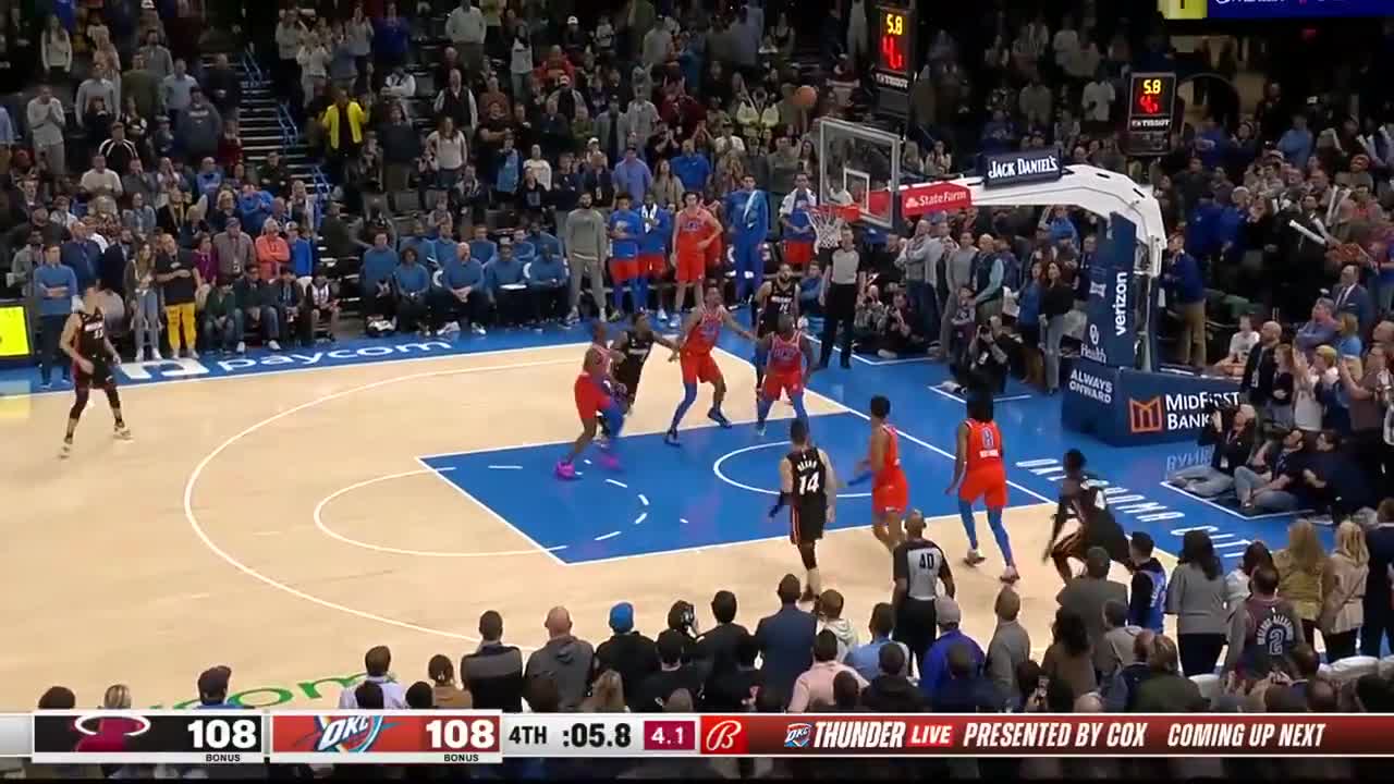 Tyler Herro in the CLUTCH hits his career high 9th 3 pointer!