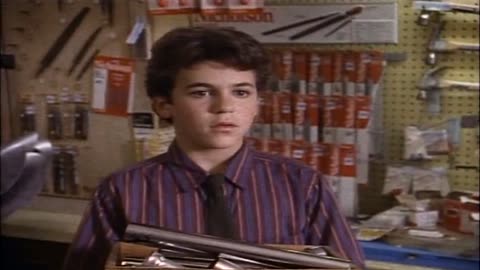 S05E03 - The Hardward Store