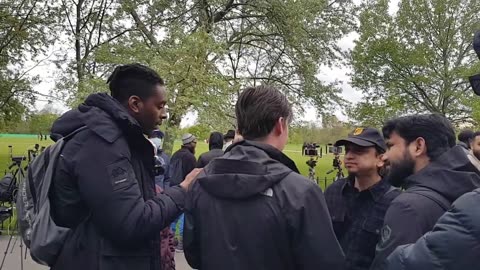 Speakers Corner_Shamsi and Mansur Run From Debating David_They Know Their Script