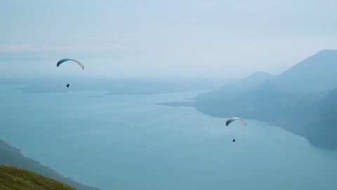 Mountains parachute