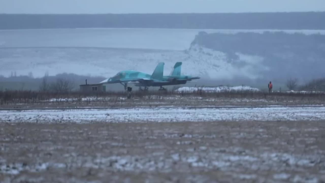 The crews of Su-34 bombers attacked an enemy fortified area