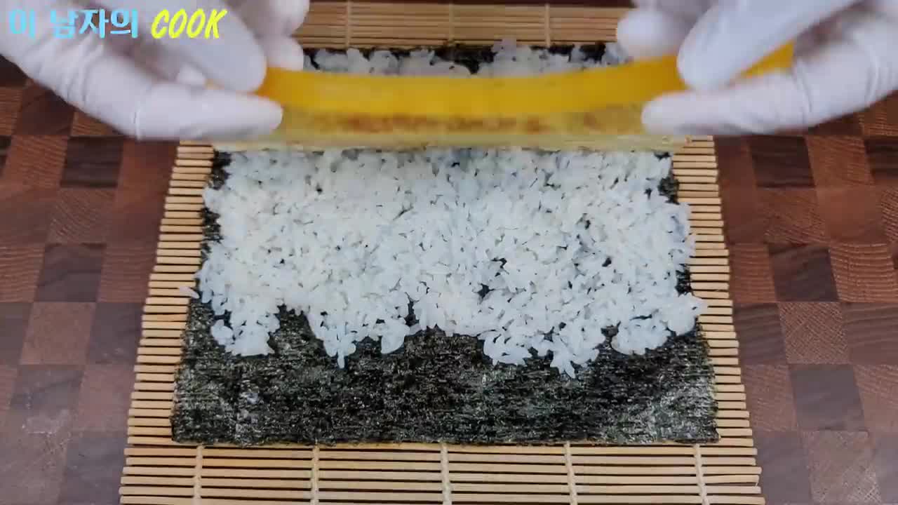 먹어본 사람은 이것만 찾는다는 화제의 [오이김밥]🥒