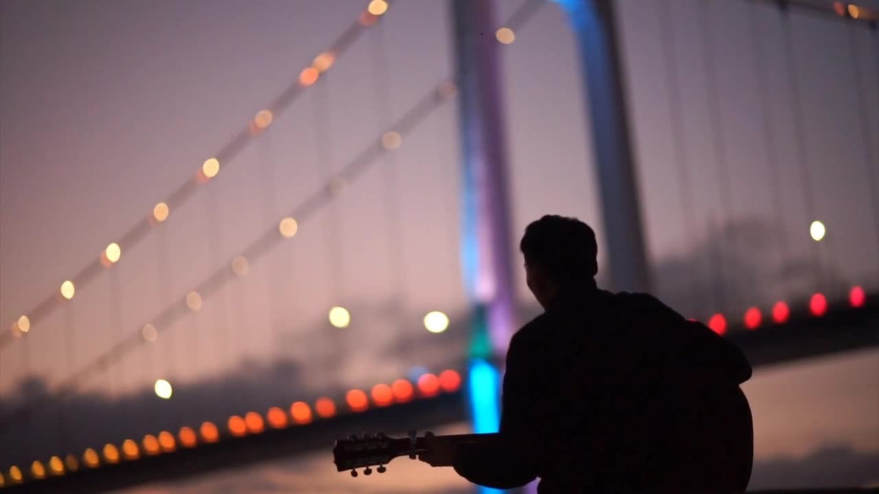 Girl, under the bridge, memories, singing