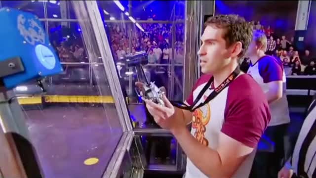 Episode 6: #电控机械大战# Robot @DOU+Little Assistant It’s the battle of the strong#世界赛赛#Exclusive Competition#Remote Control Car Competition#Stimulate self-made car competition