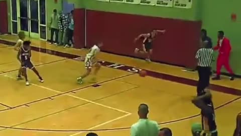 Started dancing after that windmill 😂 (via @Kaydenn) #basketball #dunk #coach #dance #funny