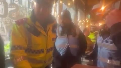 Police harass Tommy Robinson while he is eating breakfast