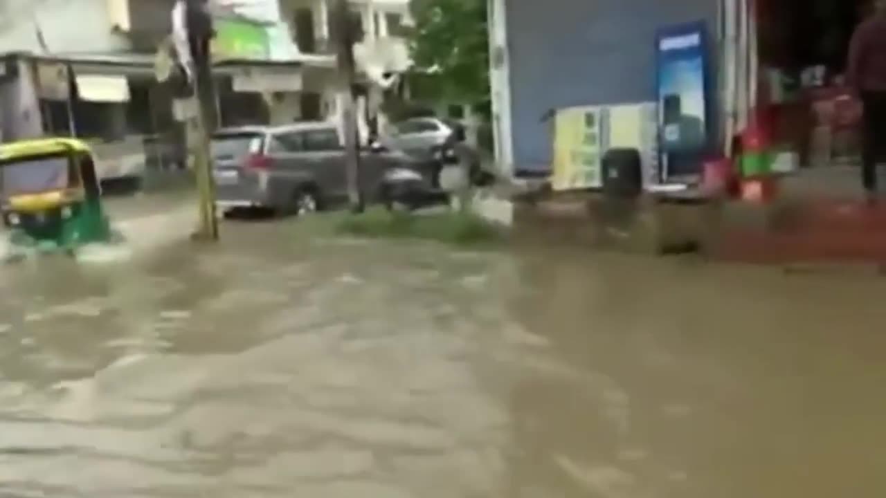 राजस्थान में भारी मूसलाधार वर्षा बाढ़ || Heavy torrential rains flood and water-logging in Rajasthan