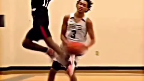 Coldest thing I ever seen in basketball history 😲🛐💀