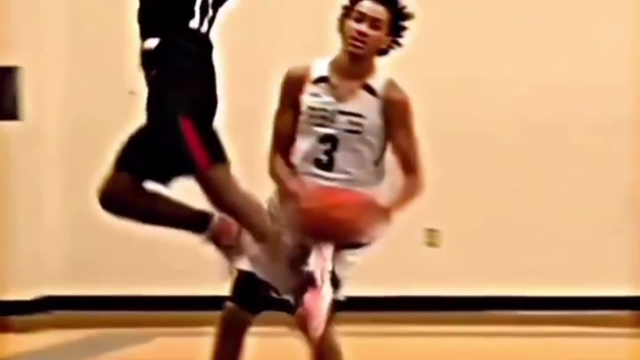 Coldest thing I ever seen in basketball history 😲🛐💀