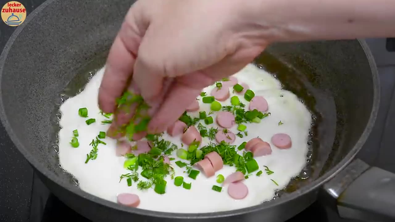 So zarte Pfannkuchen mit Gemüse haben Sie noch nie gegessen! Einfaches und leckeres Frühstücksrezept