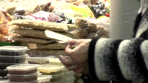 In wartime Russia, soaring prices bite as election looms