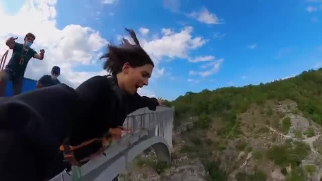 bungee jumping