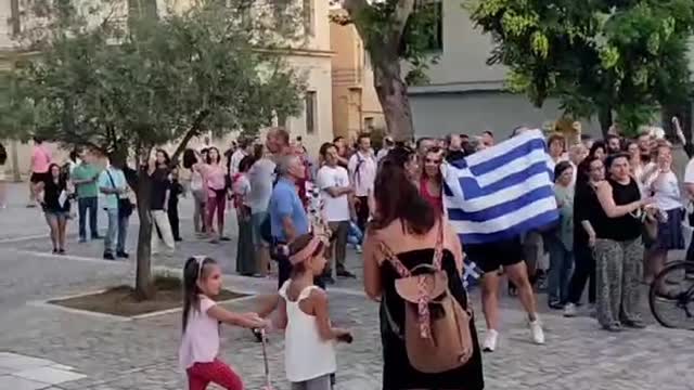 ΥΓΕΙΟΝΟΜΙΚΟΙ ΣΕ ΑΝΑΣΤΟΛΗ 17/07/2002