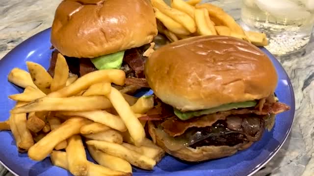 Funny video of Dwayne Johnson eats