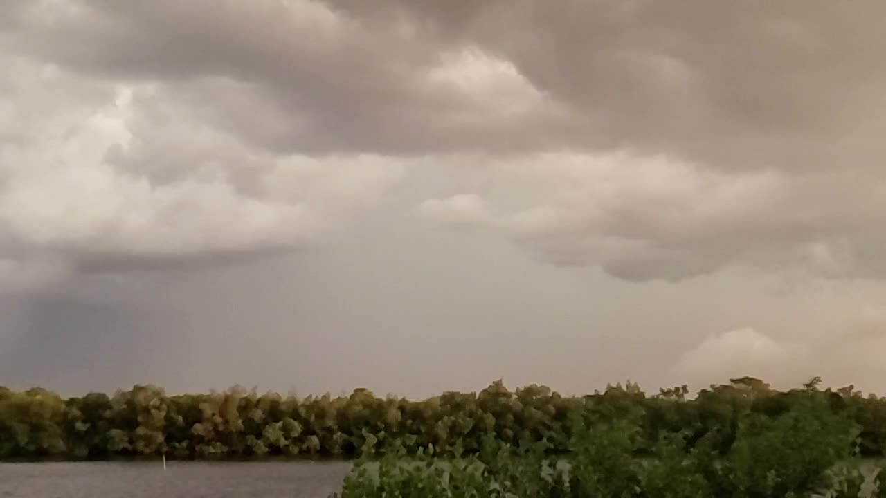 Slow-motion Lightning Bolt