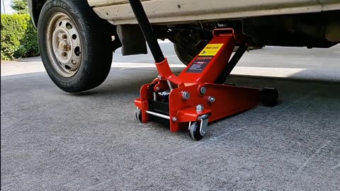 3T Floor Jack To Lift Car