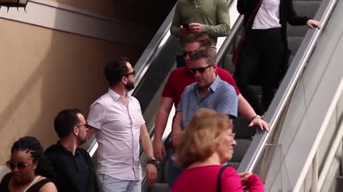 Best Escalator Prank