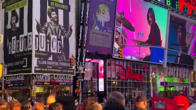 People on the streets of Times Square