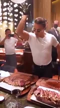 World Leaders Are Fed Gold-Plated Steaks While Attending Climate Summit