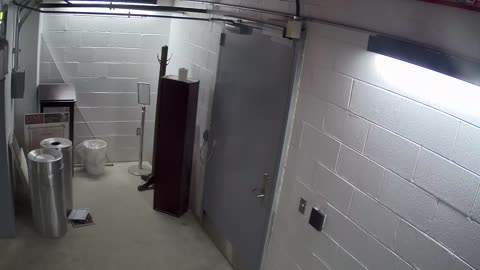 6031RHOBG1G102BEastVestibule_2021-01-05_17h00min03s200ms.mp4