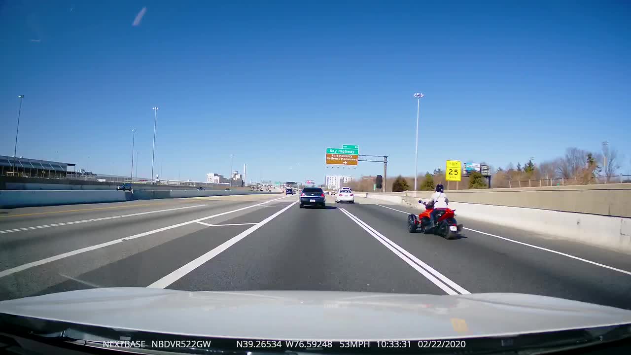 Car Stops Suddenly on Baltimore Freeway