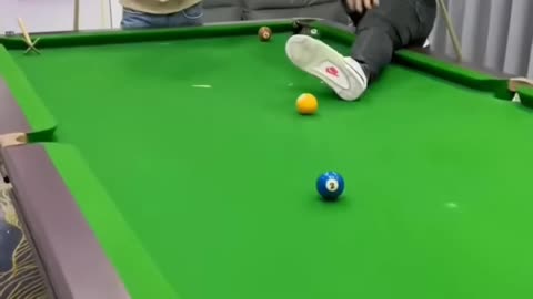 Funny pool video 😂😂