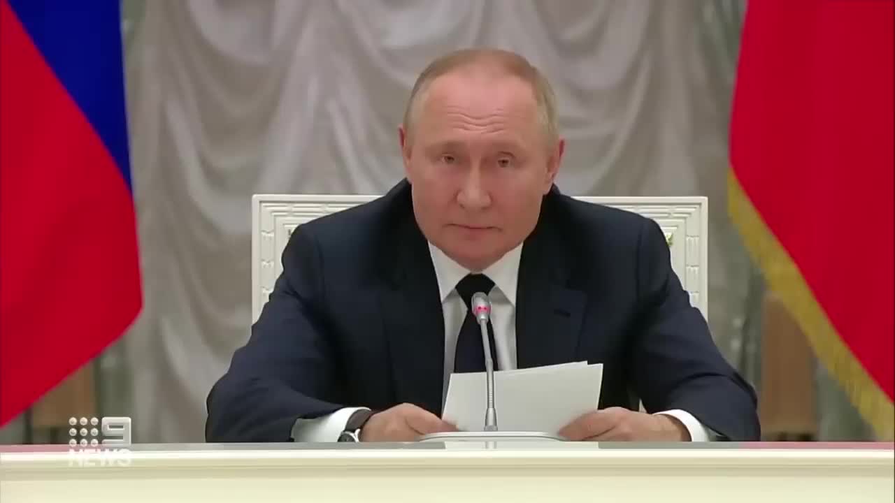 Russian President Putin sends grim warning to the west .