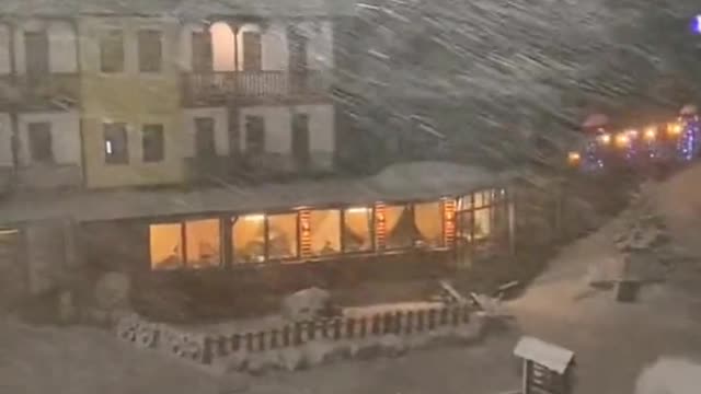 # This song seems to have been made for snow."