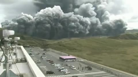 One of the largest volcanoes in the world has erupted (Japan