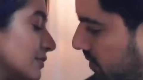 Anushka Sen first kiss ||