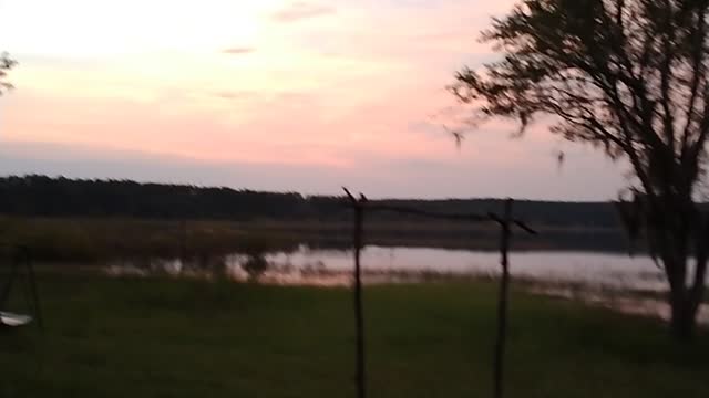 A little talk on the lake.