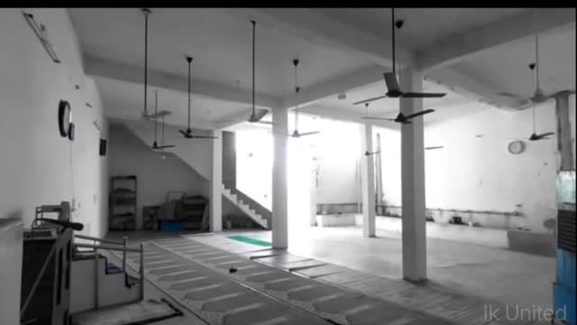is ladke ko kisne feka.. Real jinn in a masjid// CCTV