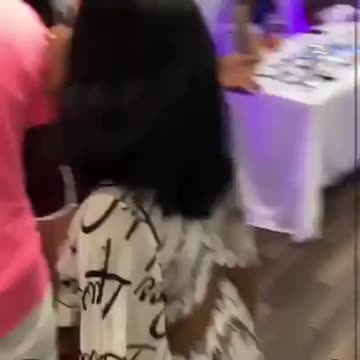 This video perfect encapsulates what it's like to argue with me