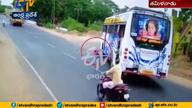 Woman escape accident