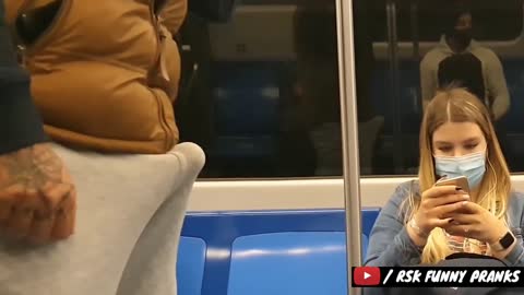 Best Funny Prank In Train