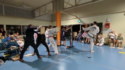 Triple Board Break - One Leg Bending Stance (Moon-Moo 5th Dan Grading ITF Taekwondo)