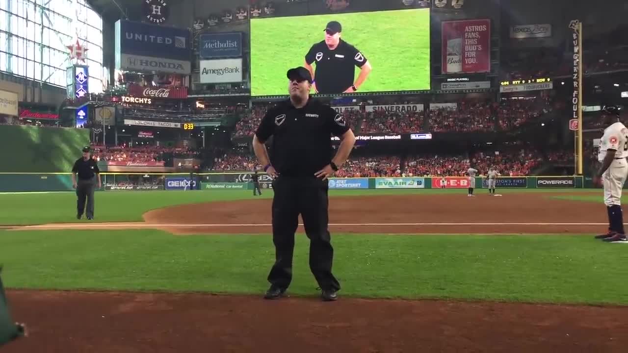 Security guard at Houston Astros' game bust out epic dance moves