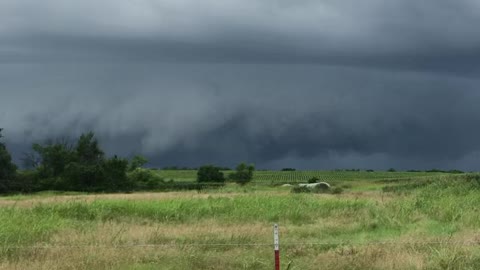 Thunderstorm moving in